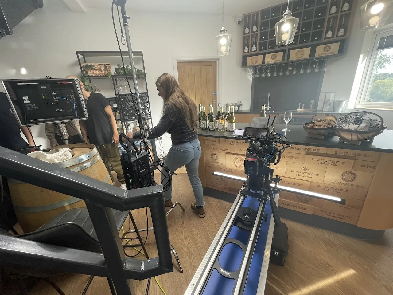 Jez Smith on set - behind the scenes 36