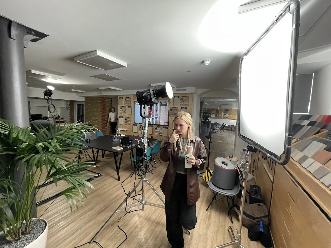 Jez Smith on set - behind the scenes 41