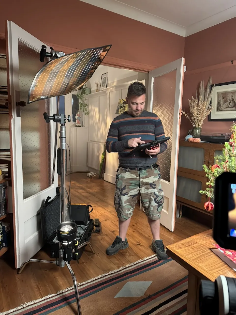 Jez Smith on set - behind the scenes 44