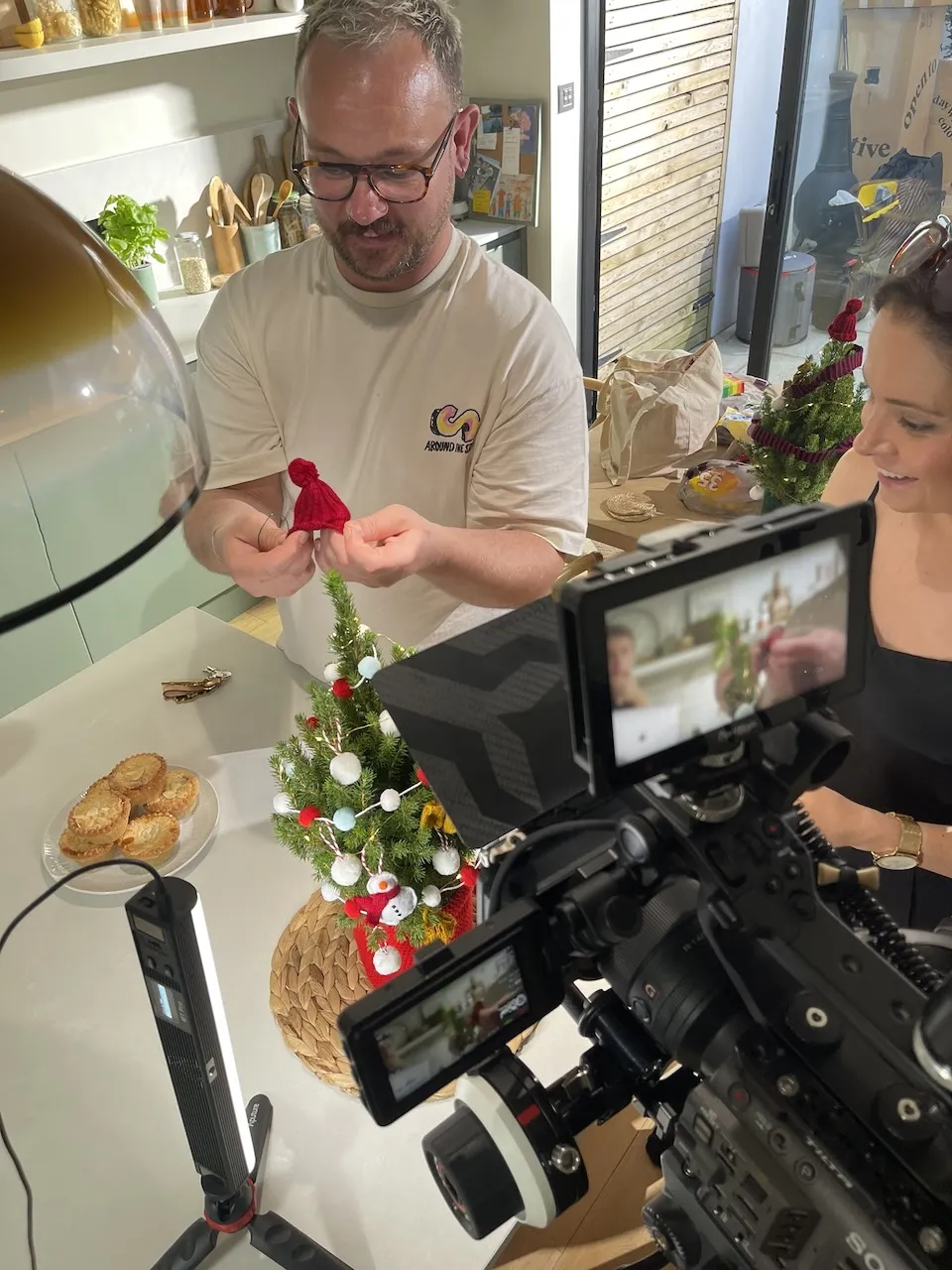 Jez Smith on set - behind the scenes 76