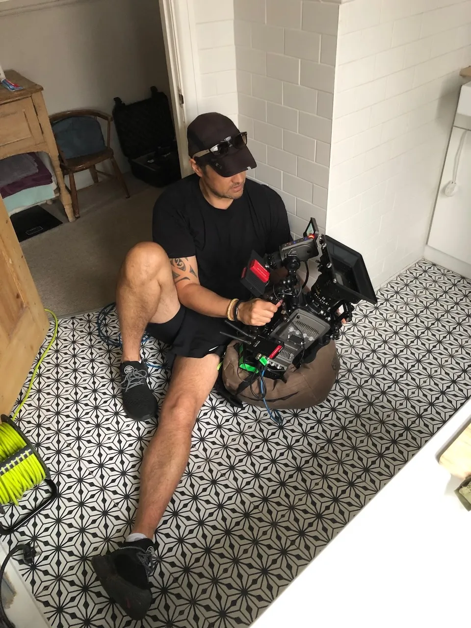 Jez Smith on set - behind the scenes 96
