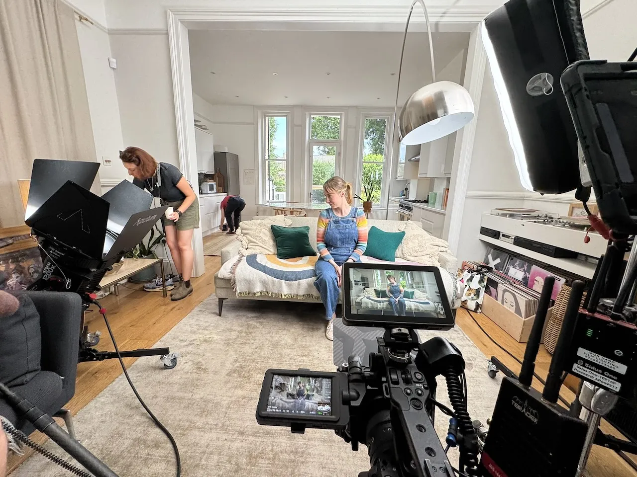 Jez Smith on set - behind the scenes 107