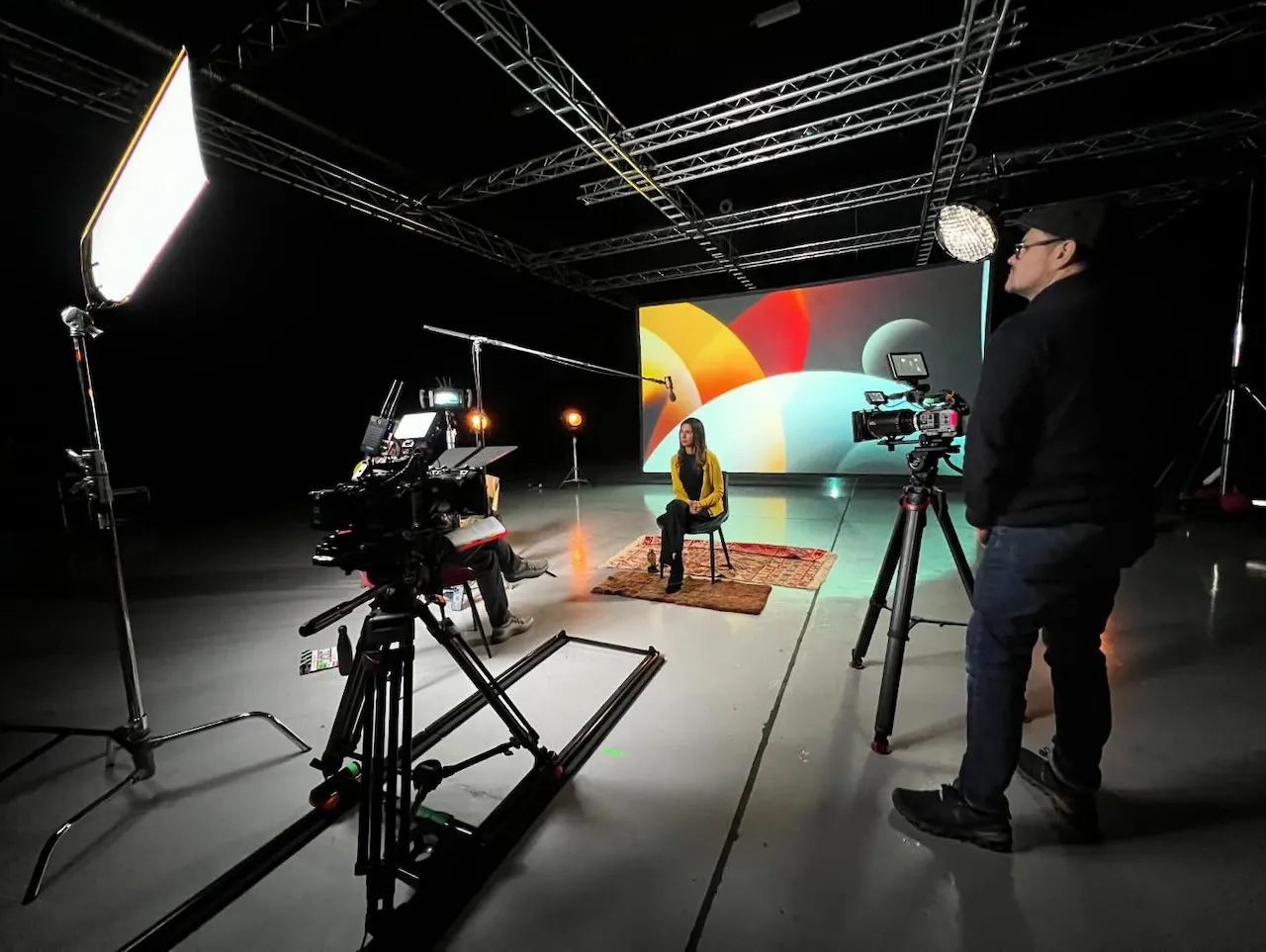 Jez Smith on set - behind the scenes 111