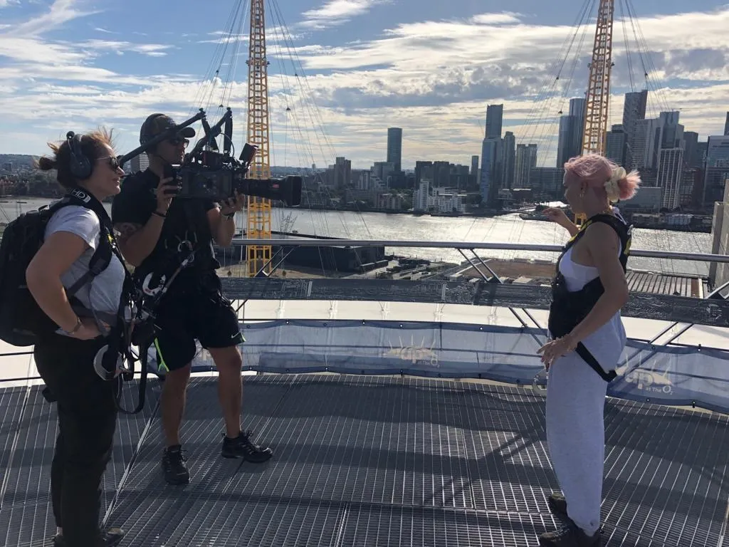 Jez Smith on set - behind the scenes 113