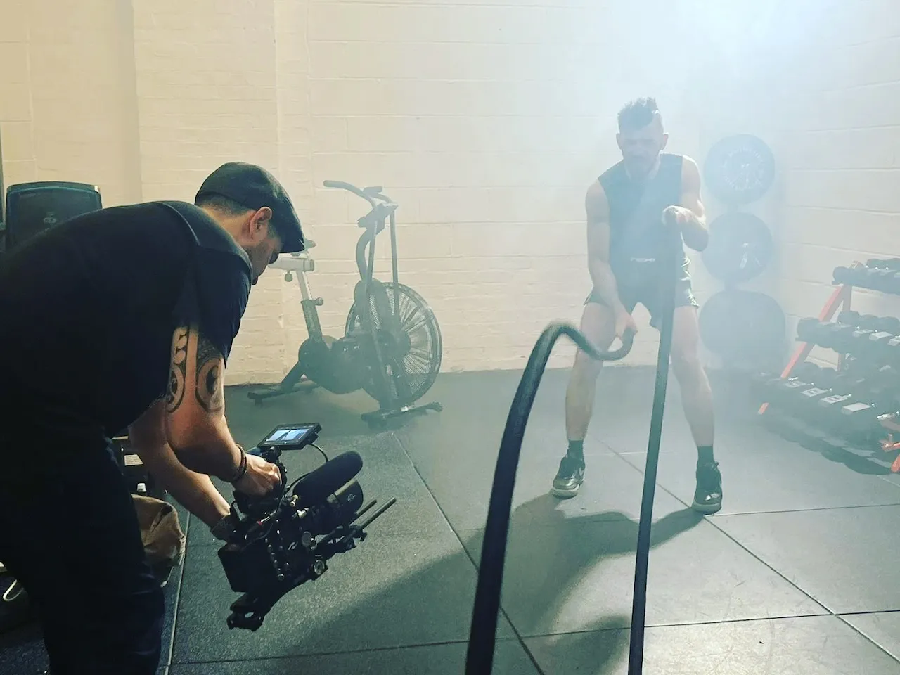 Jez Smith on set - behind the scenes 118